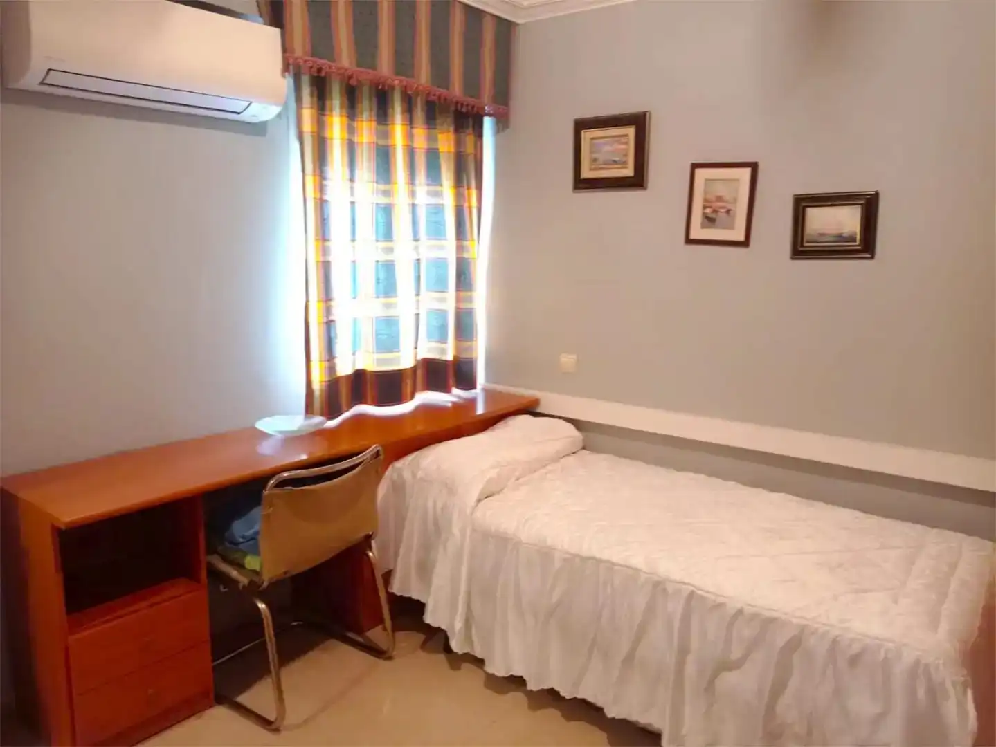 Schlafzimmer von Wohnung zur Miete in Cuenca Capital mit Klimaanlage