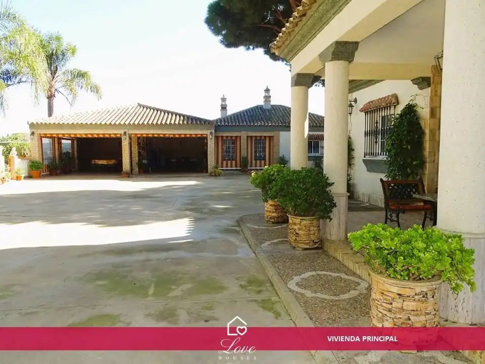 Exterior view of Houses for sale in Chiclana de la Frontera  with Air Conditioner, Heating and Private garden