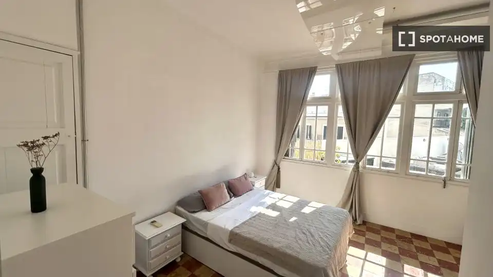 Bedroom of Flat for share in  Palma de Mallorca  with Air Conditioner, Heating and Furnished