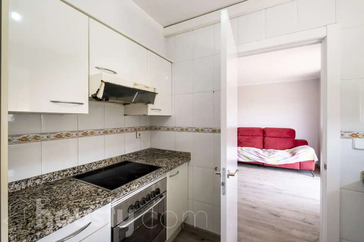Cocina de Piso en venta en Santa Perpètua de Mogoda con Balcón