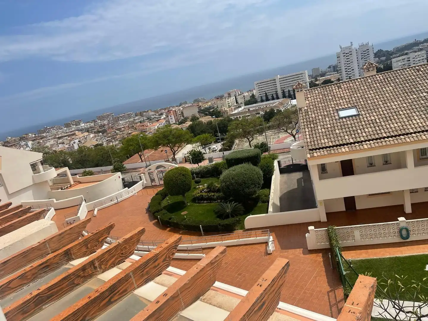 Vista exterior de Piso en venta en Benalmádena con Aire acondicionado, Terraza y Trastero