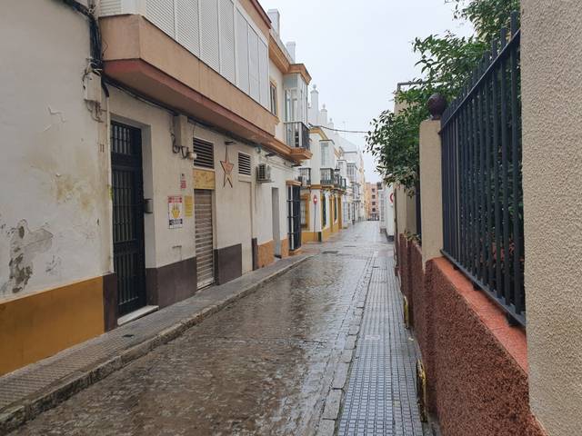 Local comercial en Venta en Calle San Cristóbal en Plaza de toros - Venta Vargas - Capitania