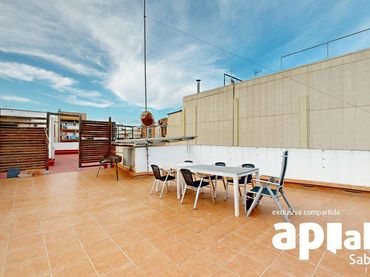 Attico con balcone in vendita a JOAQUIM RUYRA