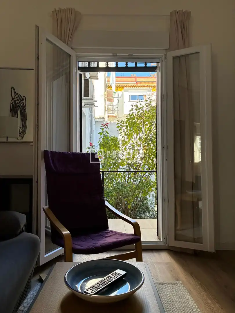 Dormitori de Pis de lloguer en Sevilla amb Calefacció, Parquet i Terrassa