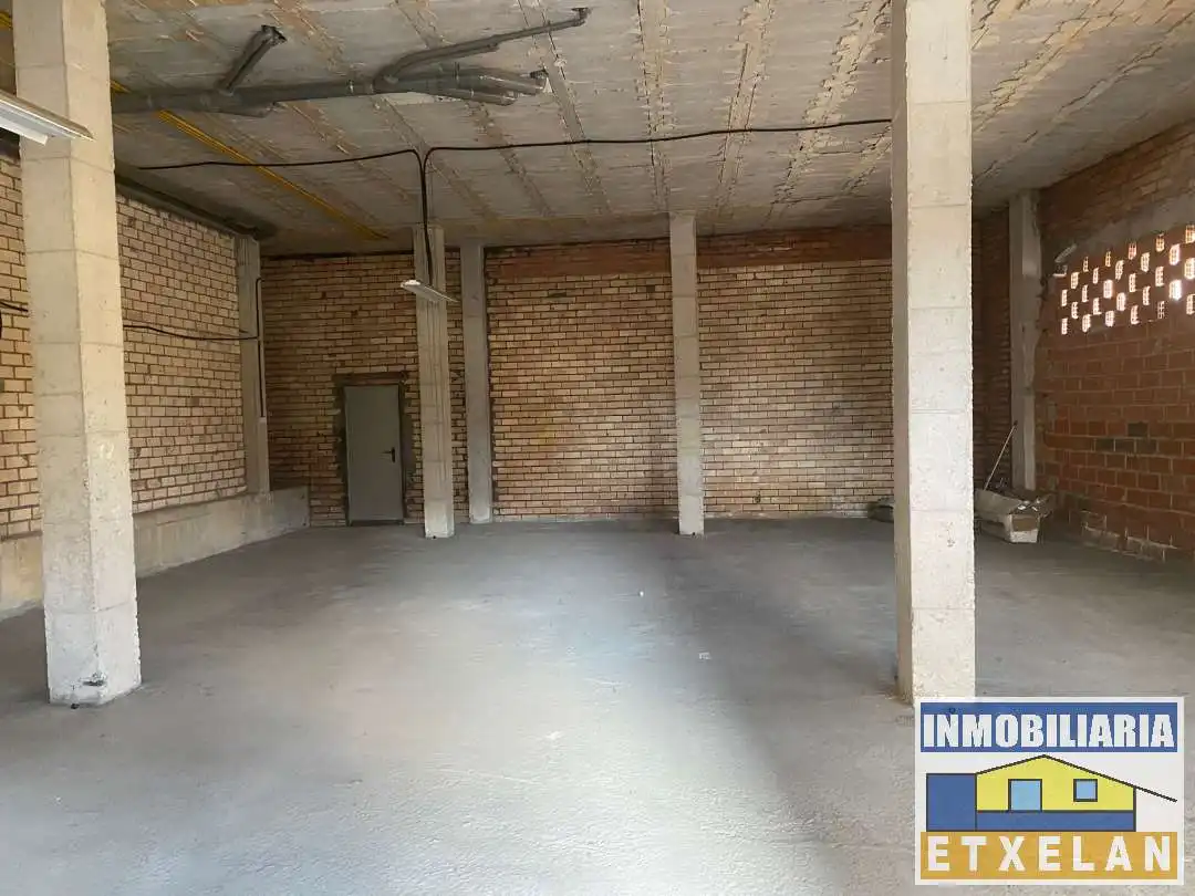 Local comercial en venda a Elorrio, imagen 3