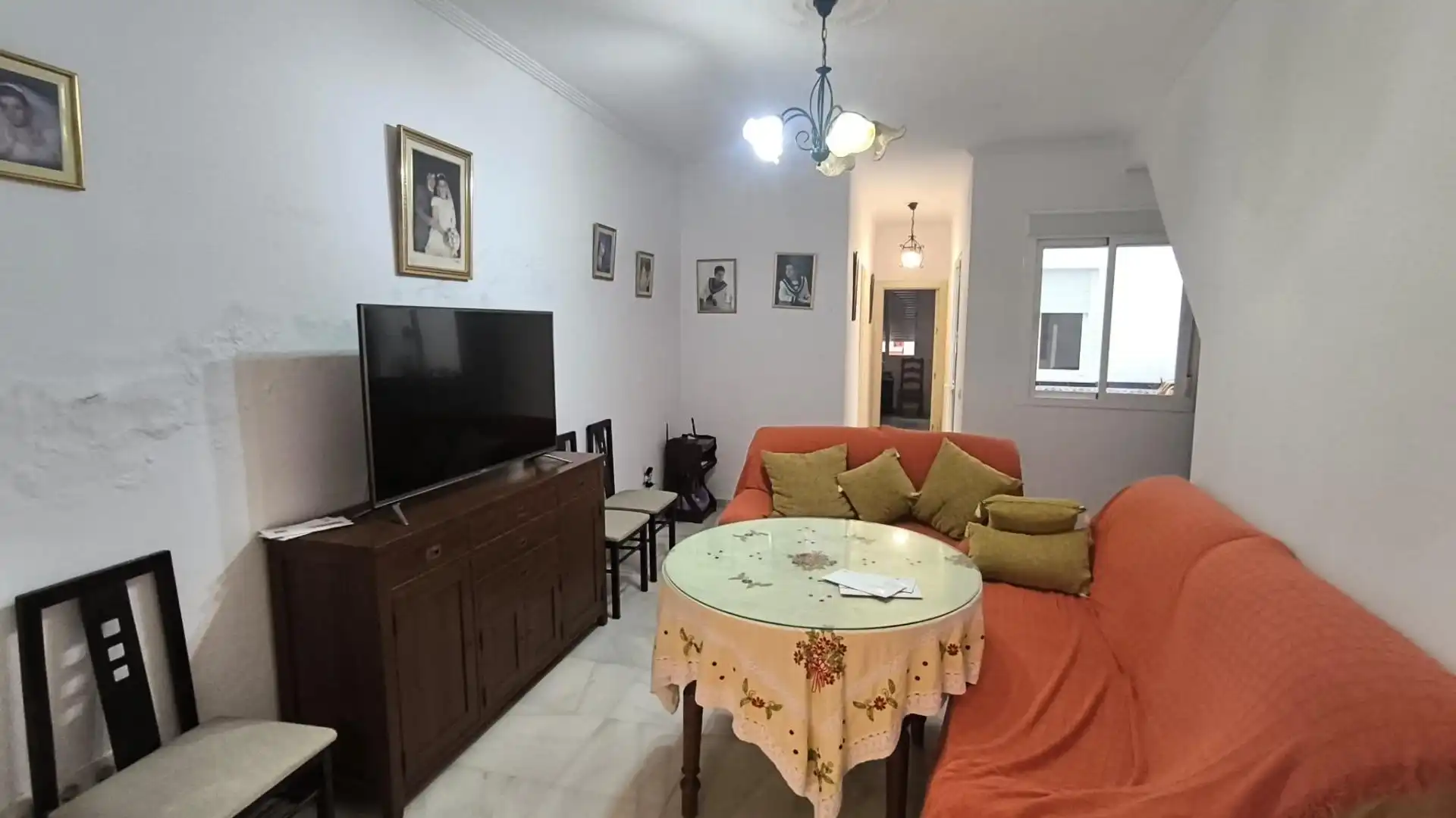 Living room of Houses for sale in El Viso del Alcor