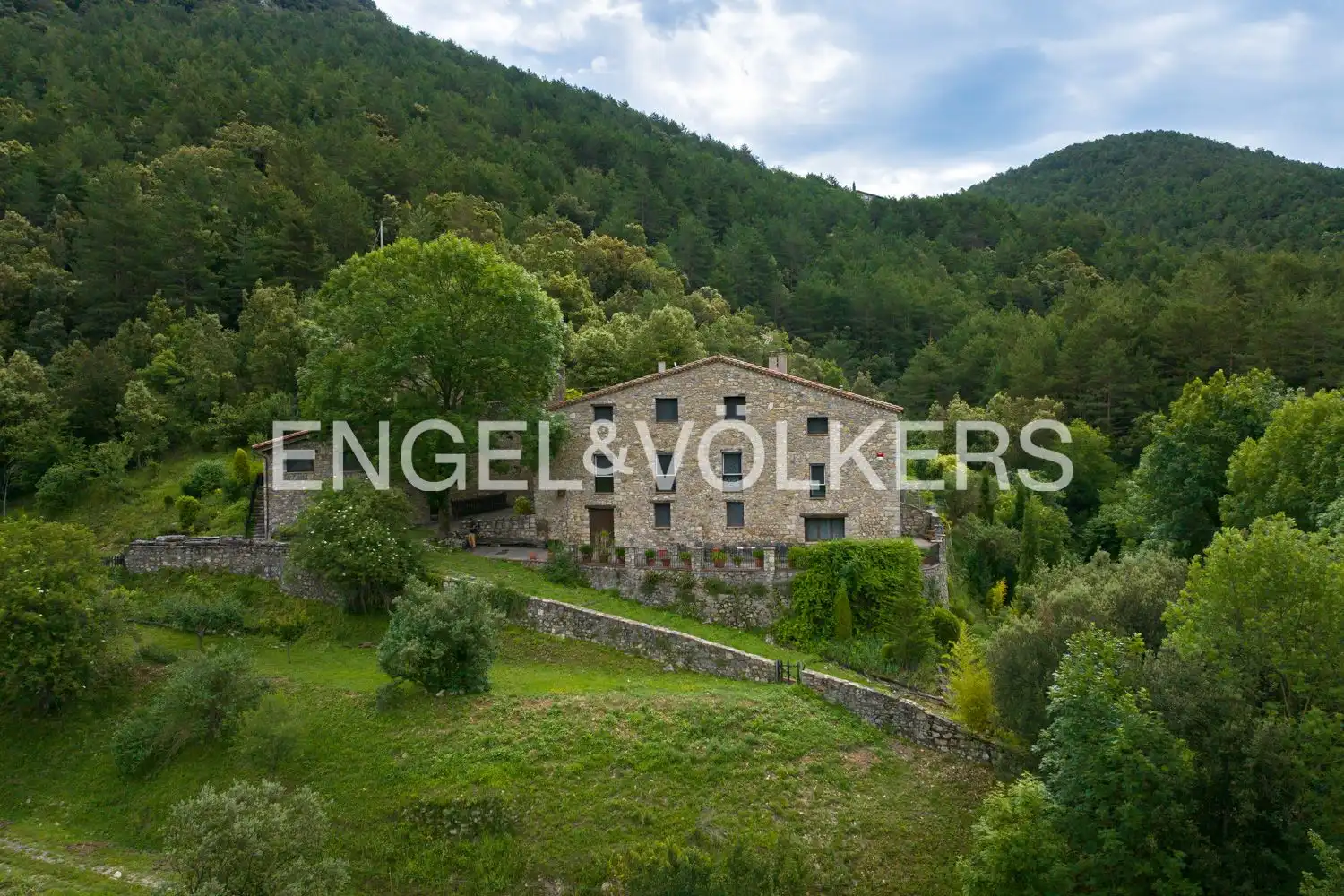 Vista exterior de Casa o chalet en venta en La Vall de Bianya con Calefacción, Jardín privado y Terraza