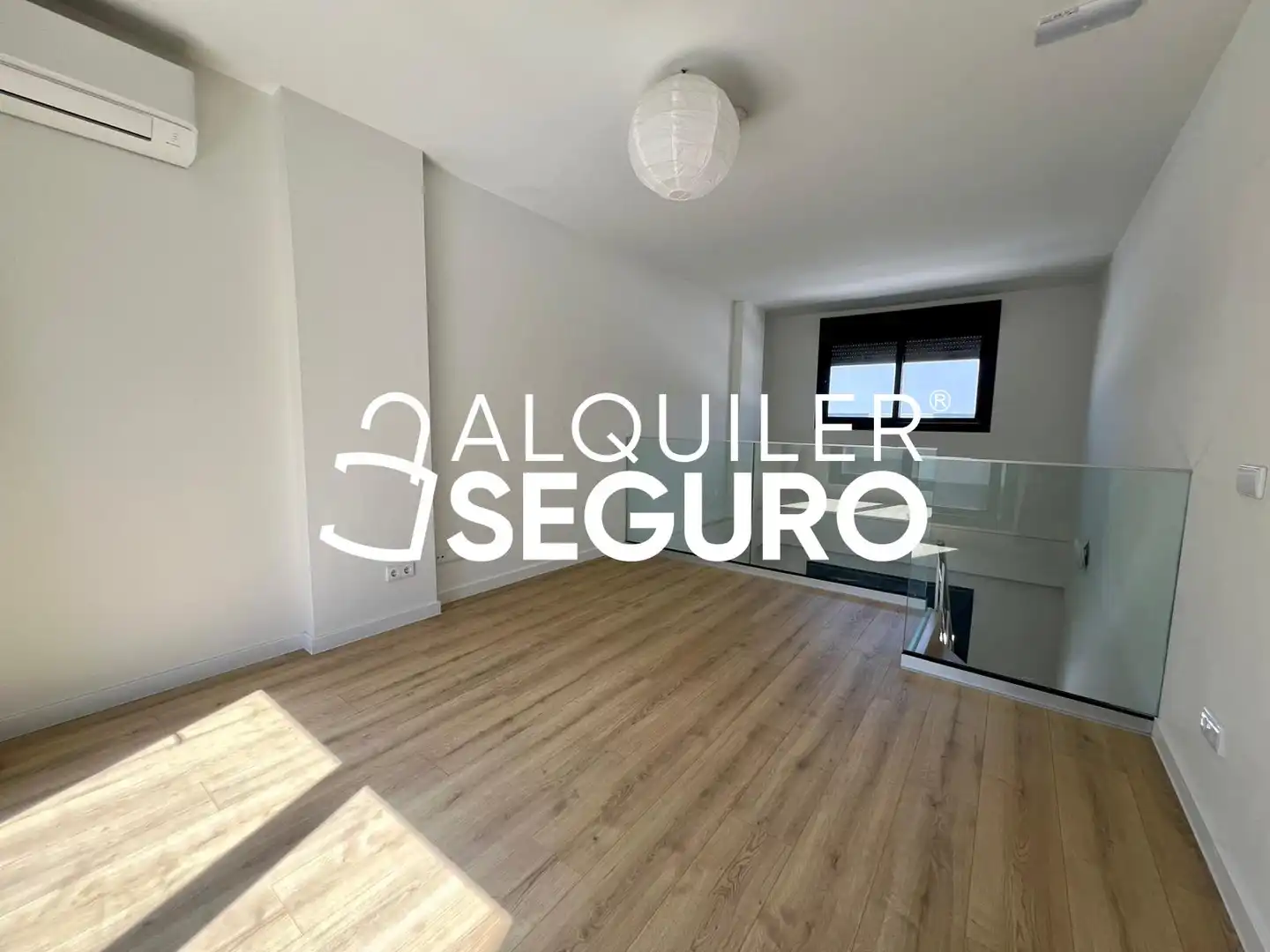 Bedroom of Lofts for rent in San Sebastián de los Reyes  with Air Conditioner, Heating and Terrace