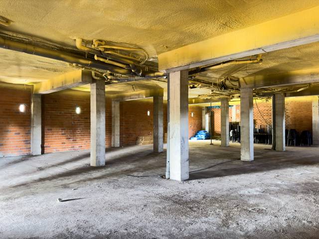 Local comercial en Alquiler en Calle Concejo de Villayón en Jove