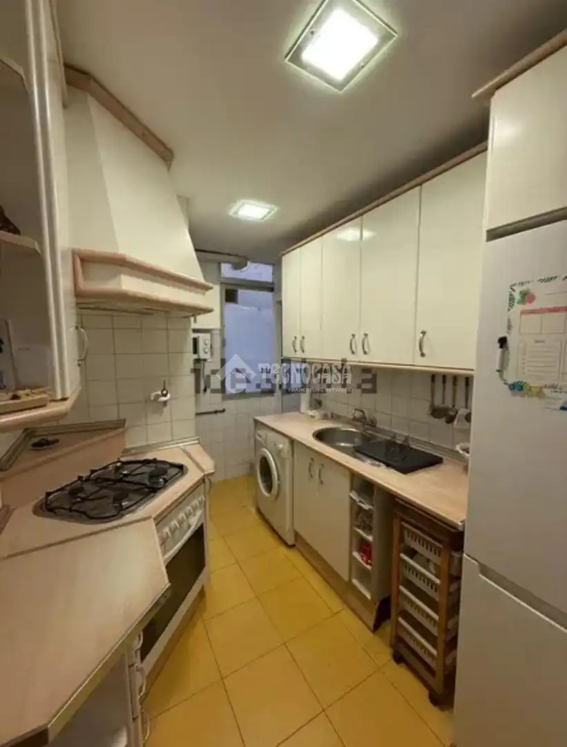 Cocina de Piso en venta en Granada con Aire acondicionado, Amueblado y Balcón