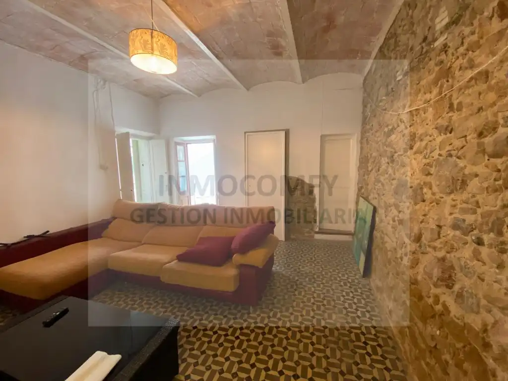 Wohnzimmer von Gebäude zum Verkauf in Torroella de Montgrí