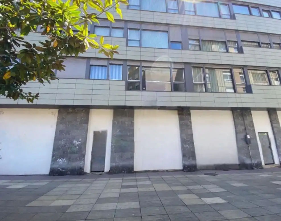 Local commercial à vendre à El Parque - Zapatón