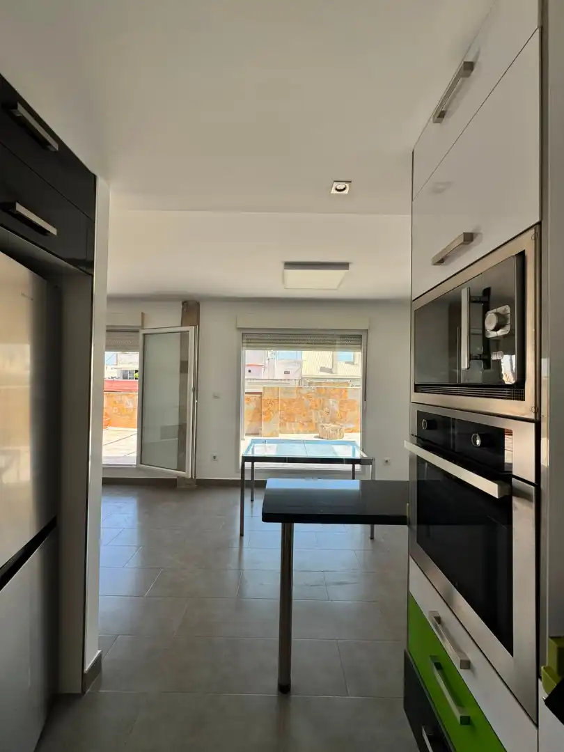 Cocina de Ático de alquiler en Valencia con Aire acondicionado, Terraza y Amueblado