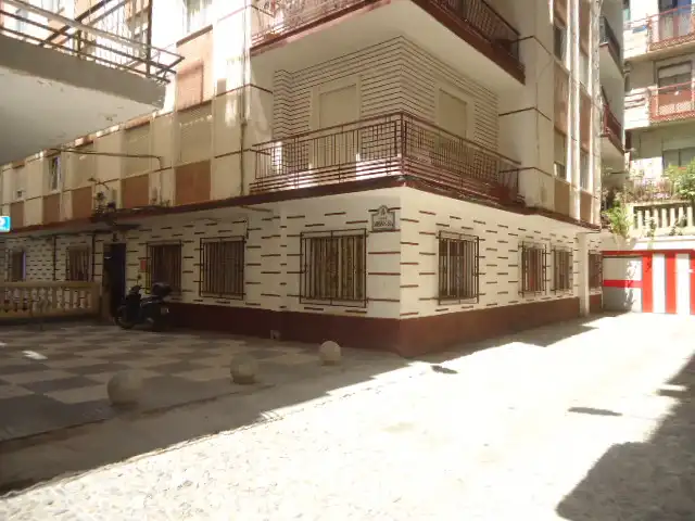 Vista exterior de Piso en venta en Granada
