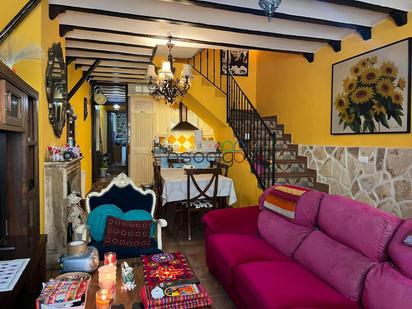 Living room of Single-family semi-detached for sale in Pastrana  with Heating and Terrace