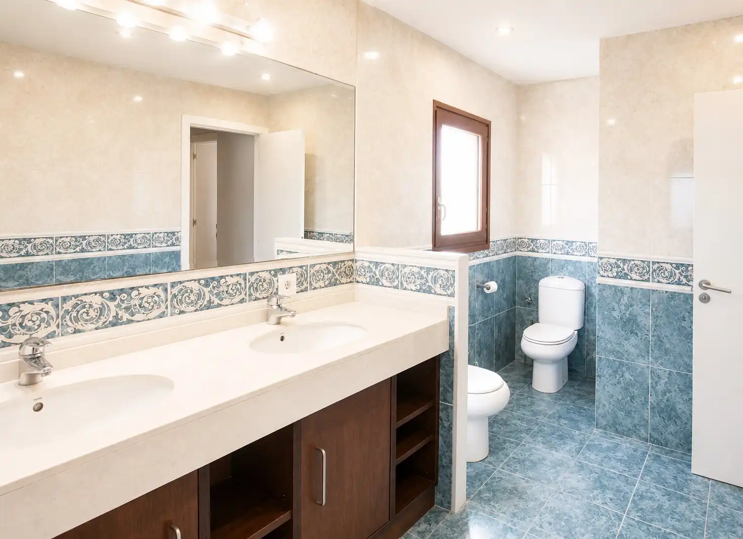 Bathroom of Houses for sale in Sils  with Heating, Private garden and Terrace