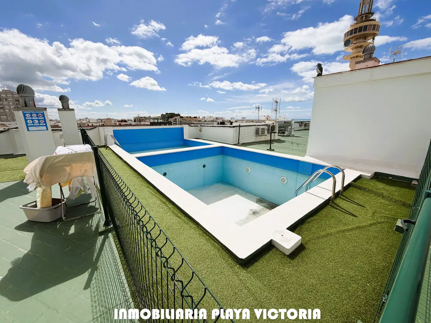 Swimming pool of Attic for sale in Cádiz  with Terrace