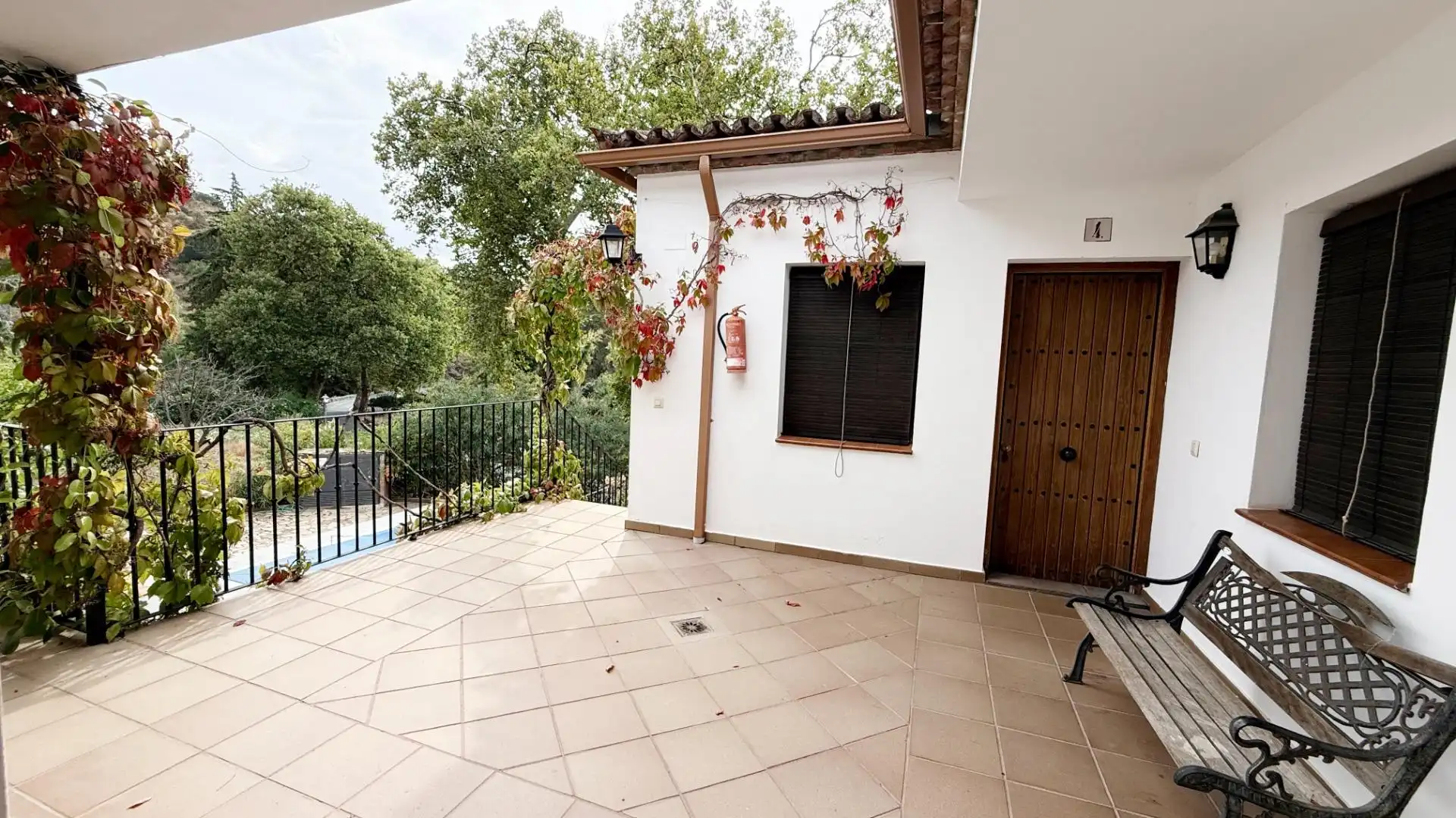 Terrasse von Gebäude zum Verkauf in Almonaster la Real, Huelva
