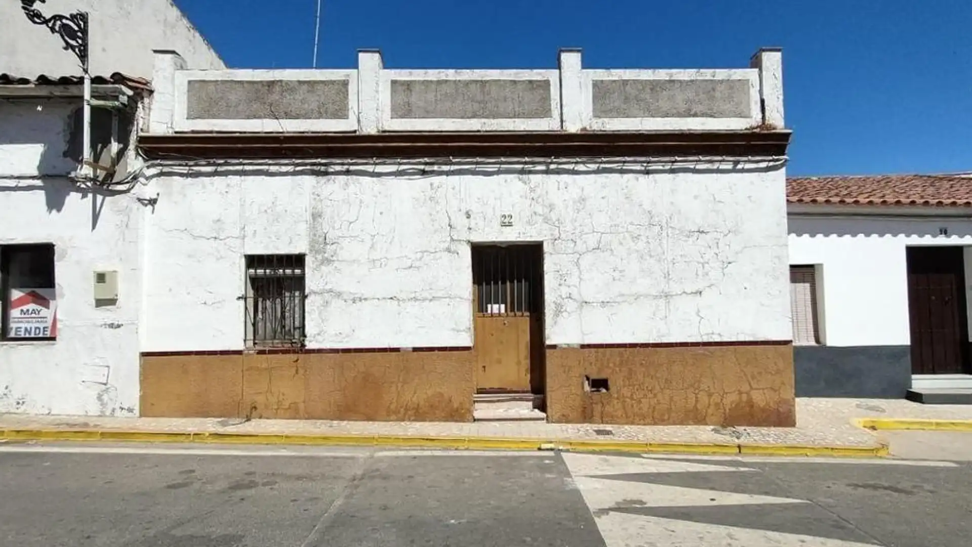 Vista exterior de Casa adosada en venta en Almadén de la Plata