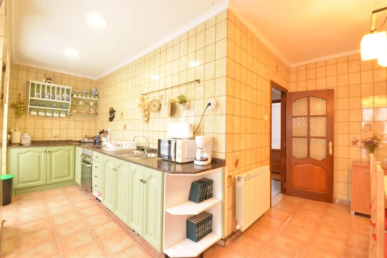 Cocina de Casa o chalet en venta en Soto del Barco con Calefacción, Terraza y Balcón