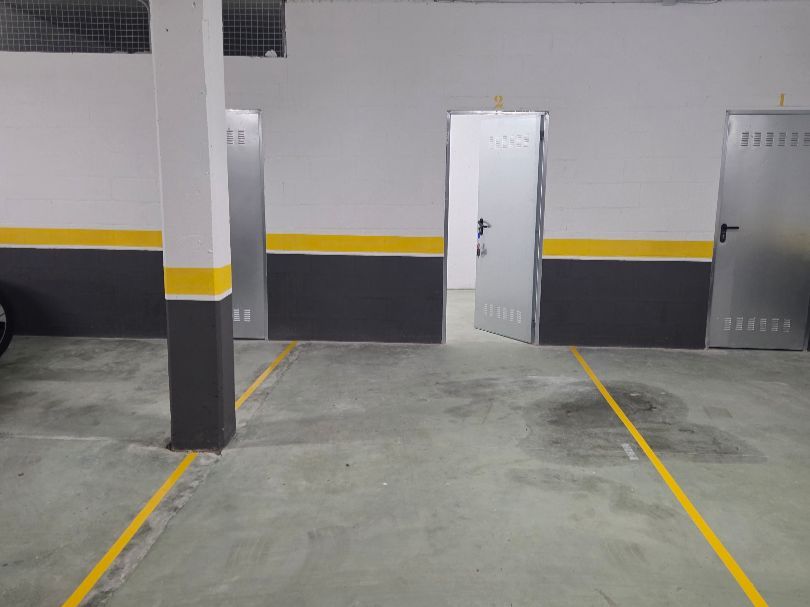 Parking of Garage to rent in Poio