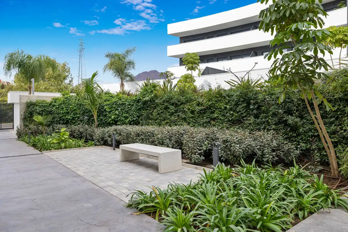 Apartamento con piscina en venta en Estepona Pueblo, imagen 3