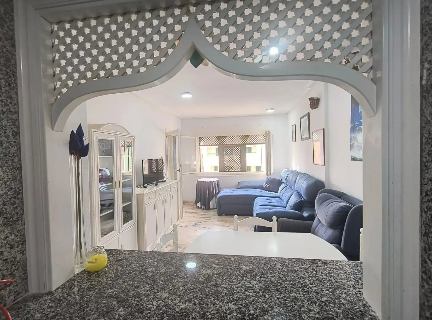 Sala de estar de Apartamento en venta en Santa Pola con Jardín privado, Terraza y Amueblado