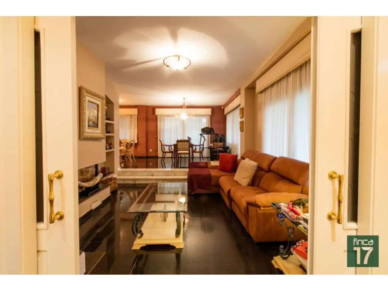 Sala d'estar de Casa o xalet en venda en Petrer amb Calefacció, Jardí privat i Terrassa