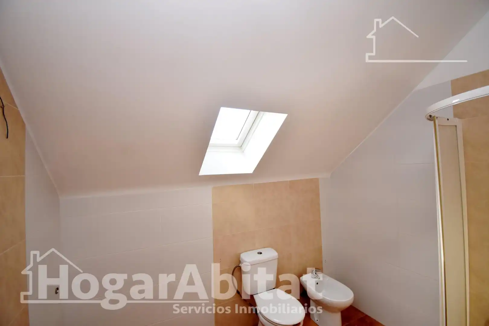Baño de Piso en venta en Alzira con Alarma