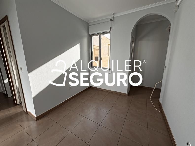 Bedroom of Flat to rent in  Madrid Capital  with Air Conditioner and Heating