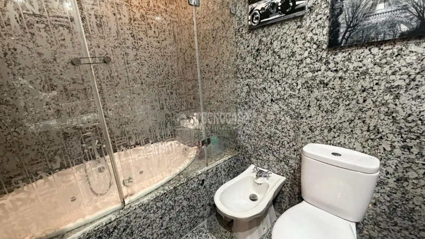 Baño de Piso en venta en Jaén con Aire acondicionado y Calefacción
