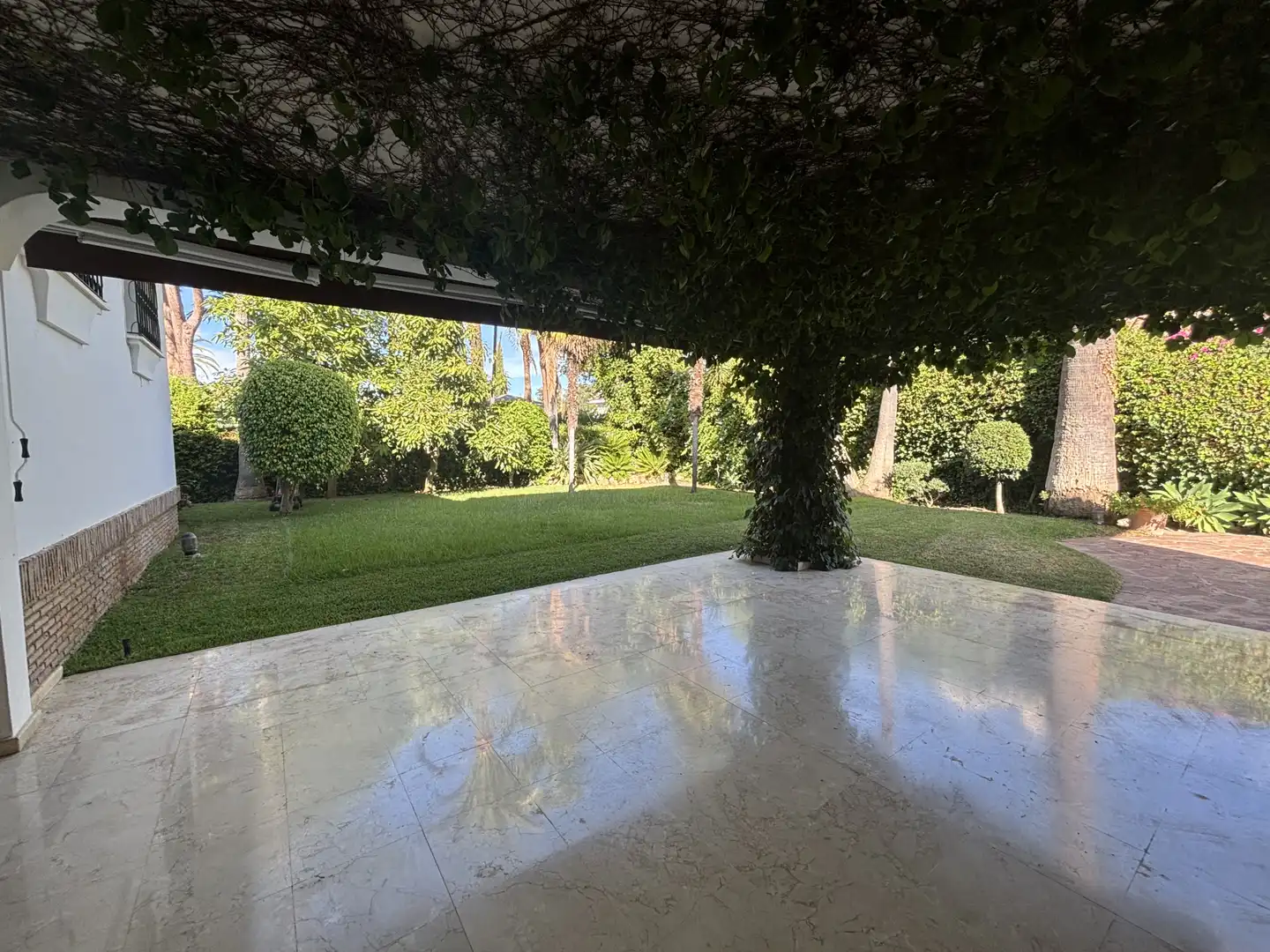 Jardí de Casa o xalet en venda en Marbella amb Aire condicionat, Jardí privat i Terrassa
