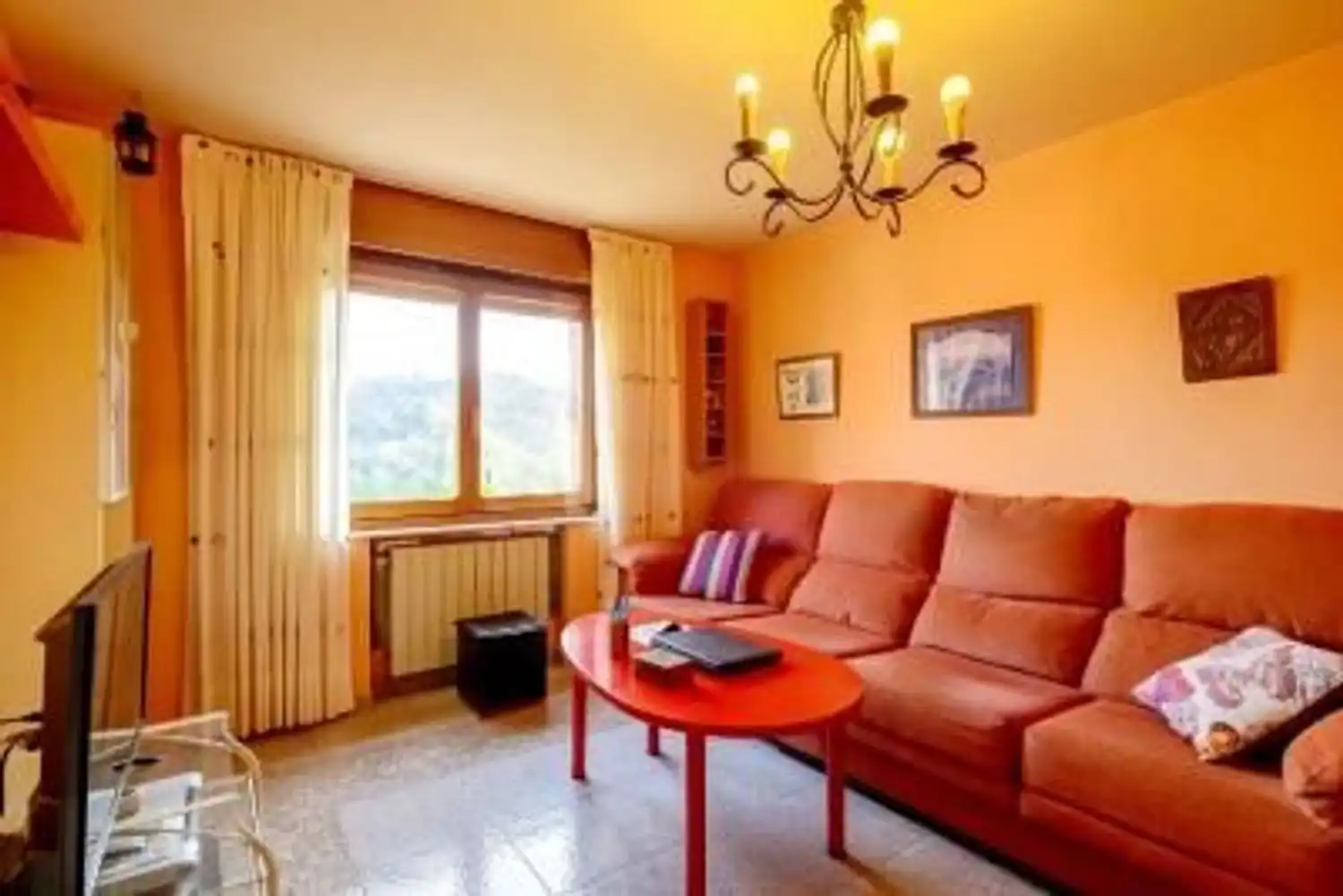 Living room of Houses for sale in Bimenes  with Heating, Private garden and Parquet flooring