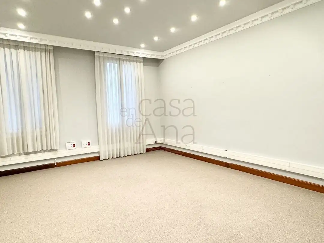 Office for rent in Bilbao   with Air Conditioner and Heating