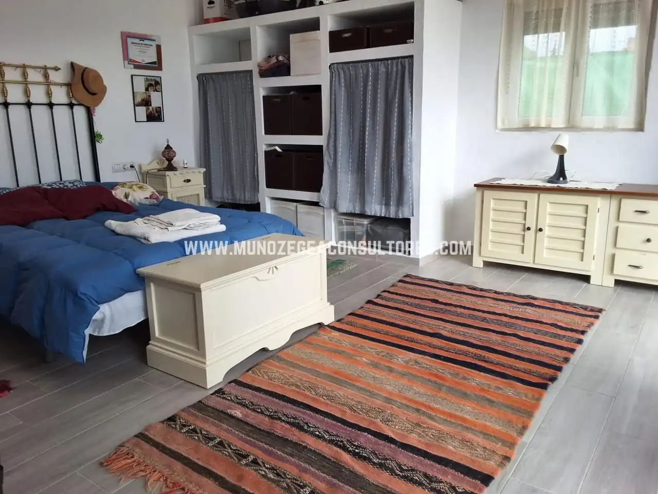 Dormitori de Casa o xalet de lloguer en Lucena amb Aire condicionat, Jardí privat i Terrassa