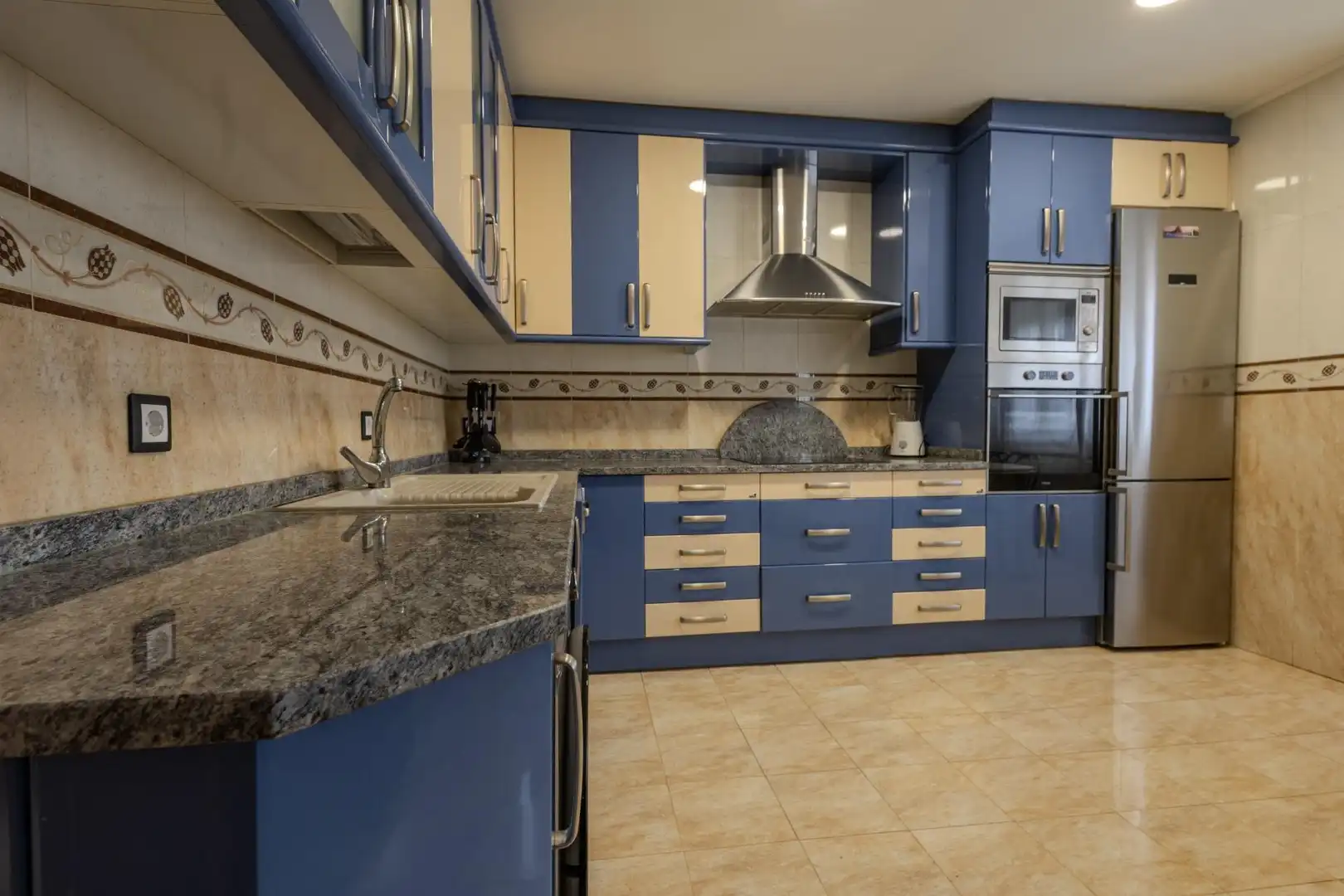 Detached house with garden for sale in Eurovillas, imagen 33