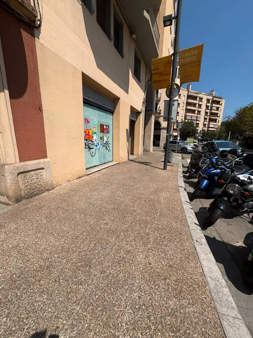 Parking of Commercial properties for rent in Girona  with Air Conditioner and Parquet flooring
