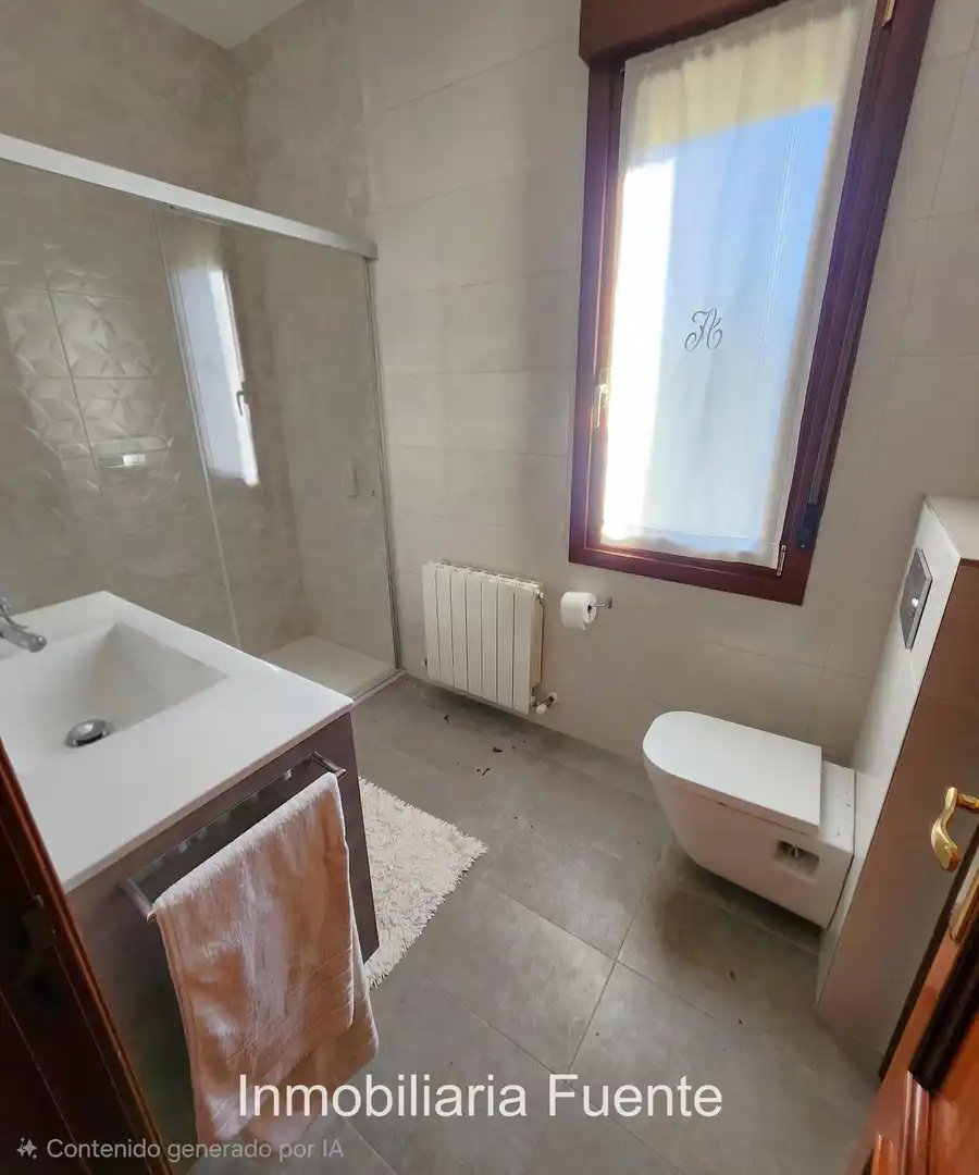 Baño de Casa o chalet en venta en Zalla  con Calefacción, Jardín privado y Terraza