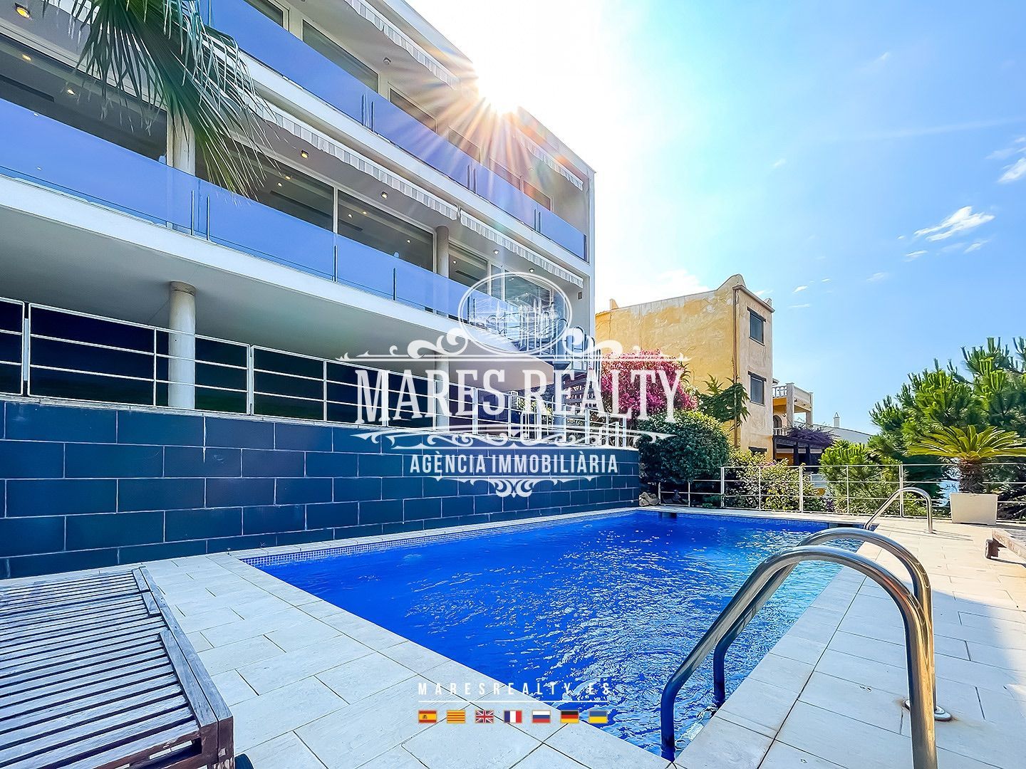 Vista exterior de Casa o xalet en venda en Lloret de Mar amb Aire condicionat, Calefacció i Jardí privat