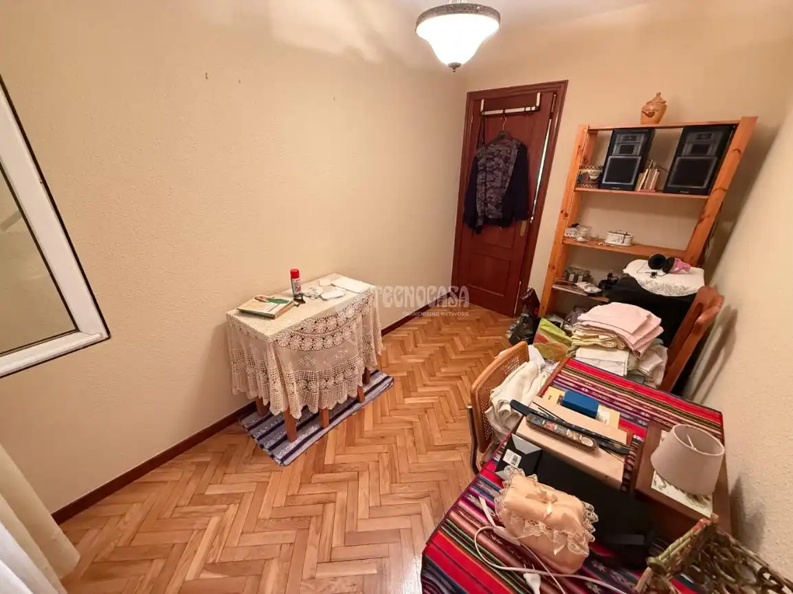 Schlafzimmer von Wohnung zum Verkauf in Guadalajara mit Heizung