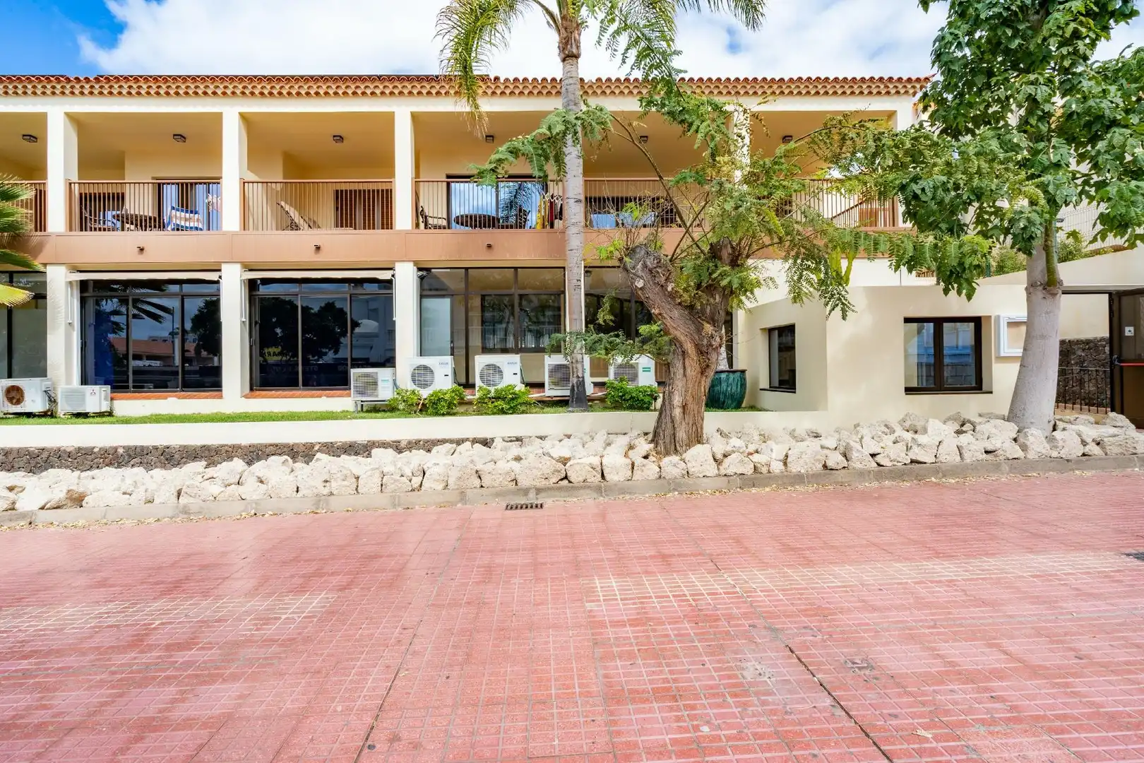 Vista exterior de Local de alquiler en Adeje con Terraza