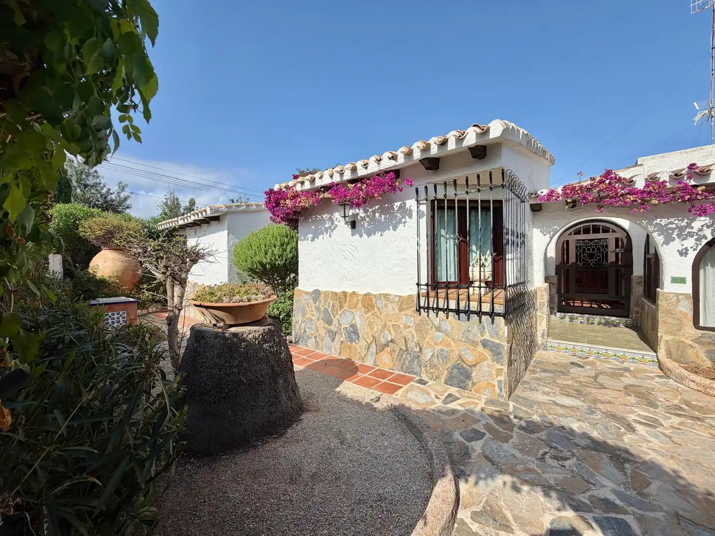Detached house with pool for sale in Las Marinas / Les Marines, imagen 12