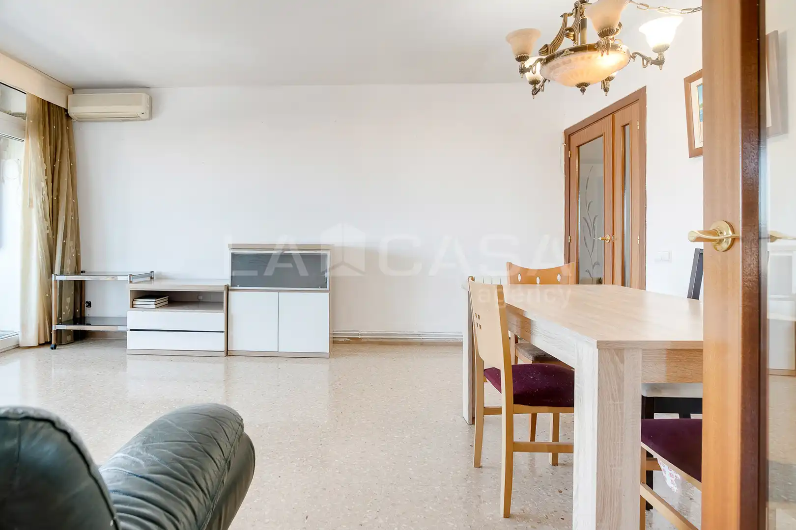 Sala de estar de Piso en venta en Barcelona con Calefacción y Balcón
