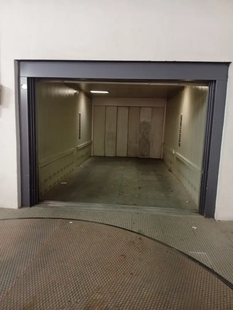 Garage zur Miete in Granada