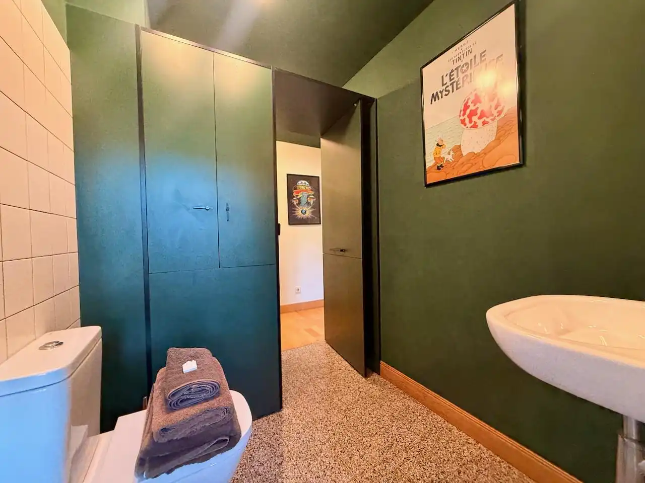 Bathroom of Flat for sale in Donostia - San Sebastián   with Heating, Private garden and Storage room
