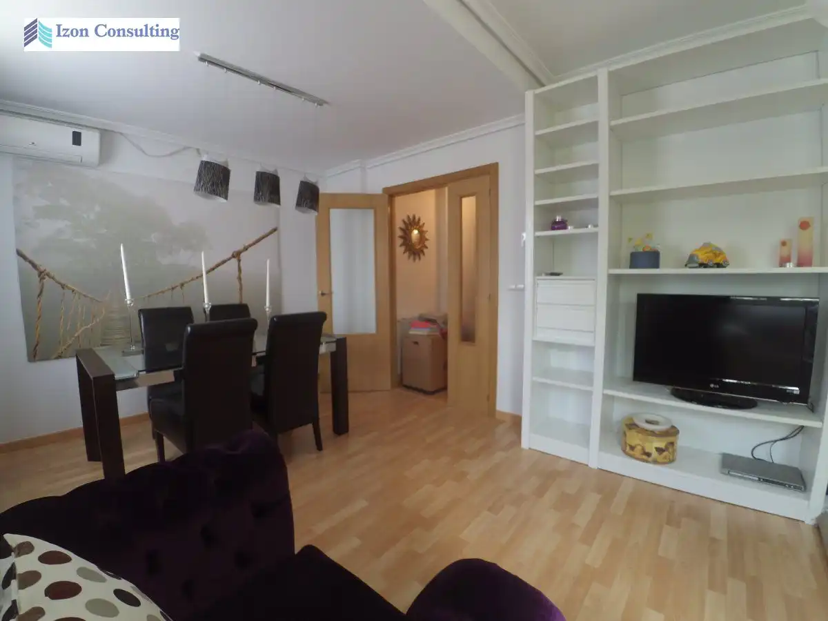 Sala d'estar de Apartament de lloguer en Albacete amb Aire condicionat, Calefacció i Moblat