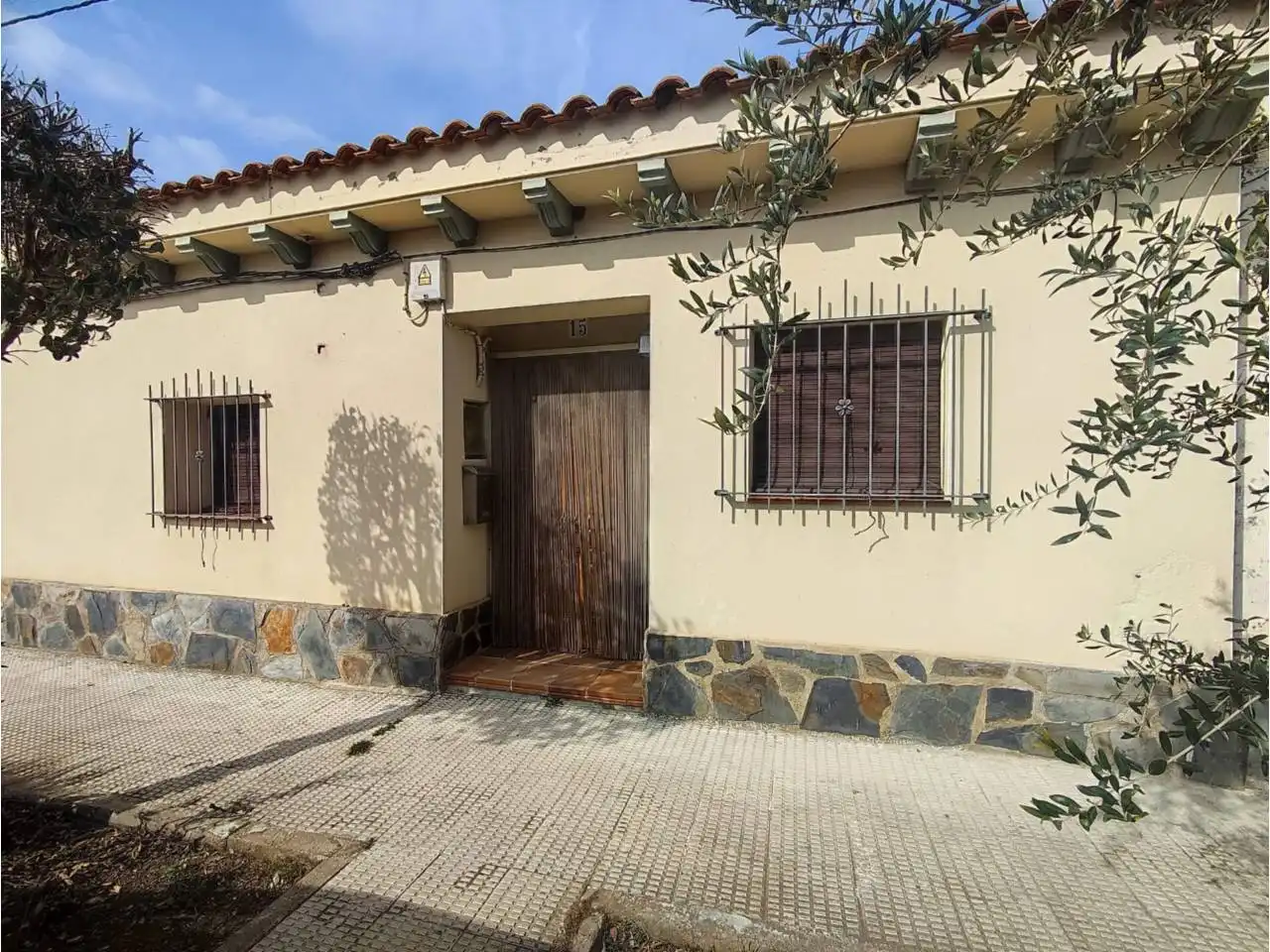 Vista exterior de Casa o chalet en venta en Lalueza con Calefacción y Amueblado