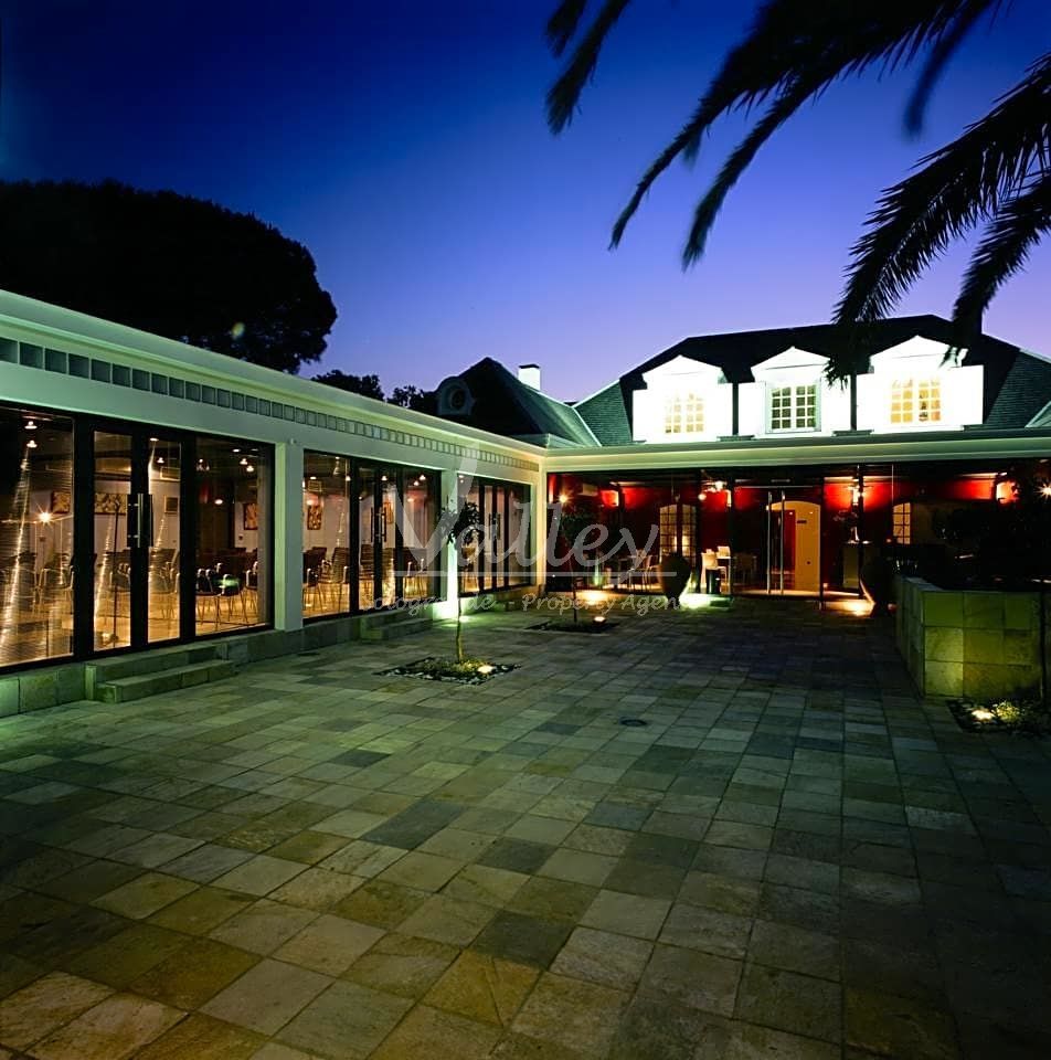 House or chalet for sale in Algeciras  with Swimming Pool