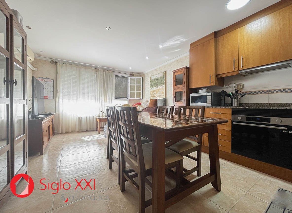 Küche von Einfamilien-Reihenhaus zum Verkauf in Almazora / Almassora mit Klimaanlage, Heizung und Terrasse