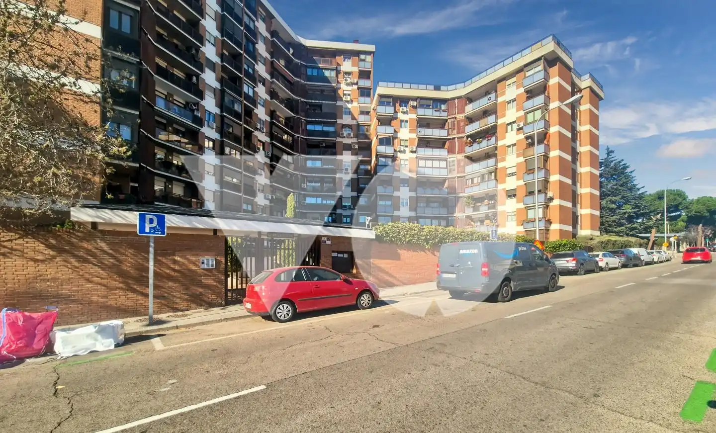 Aparcament de Pis en venda en Madrid amb Aire condicionat i Terrassa